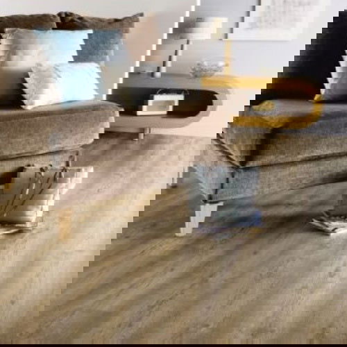 Modena Oak 8mm  Pack Size 2.22m² - Tile Depot -