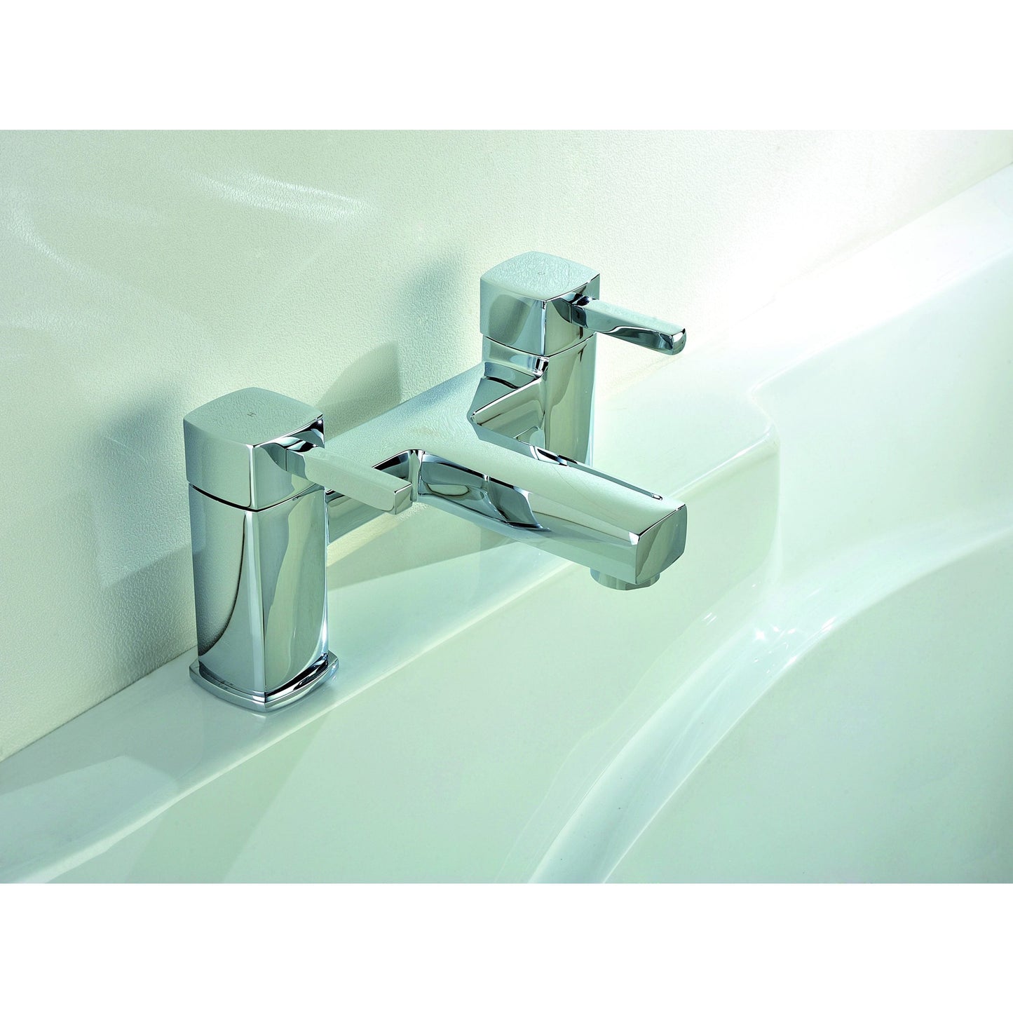 Barca Bath Filler