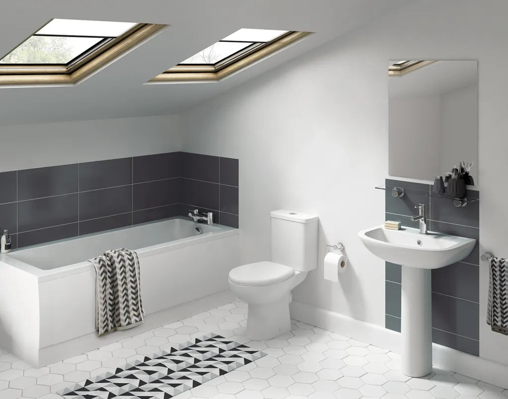 Kota Traditional Bathroom Suites