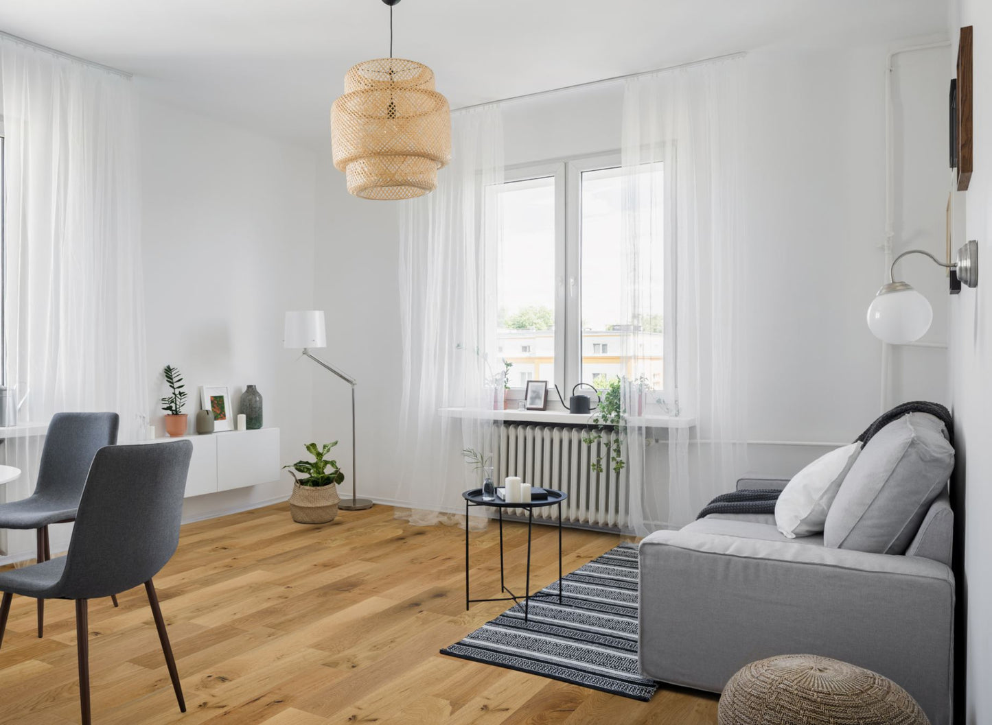 Strata Fourteen Natural Brushed Oak 150 - Multiply Plank