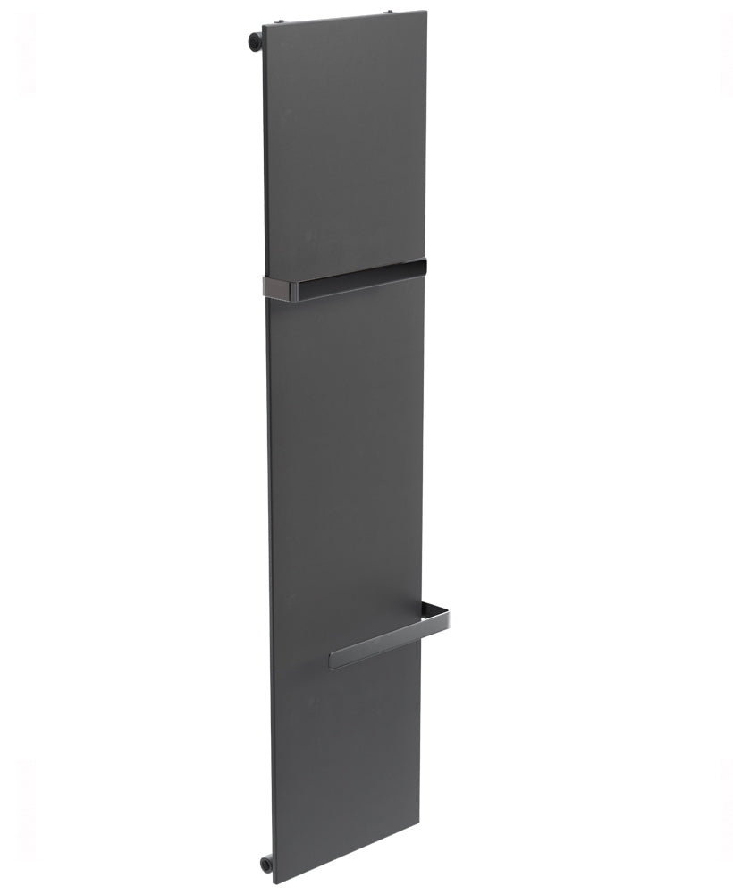 SYNERGY Vertical Radiator with Chrome Brackets